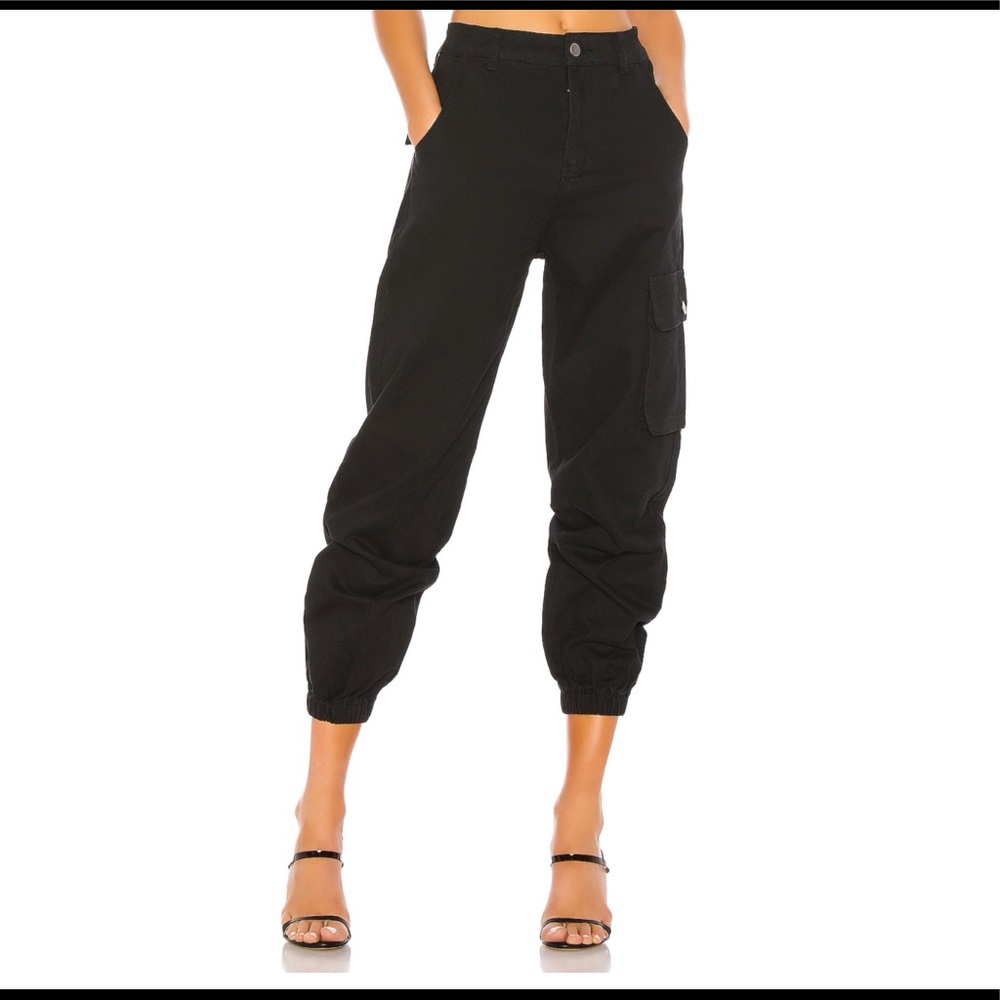 NWOT Superdown cargo pants. Never been worn